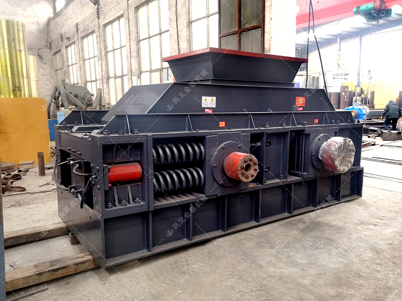 2PG1500x1000大型对辊破碎制砂机发往湖北